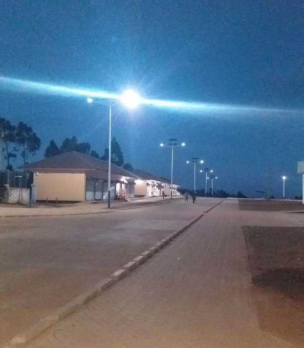 渭南市非洲科特迪瓦太阳能路灯工程